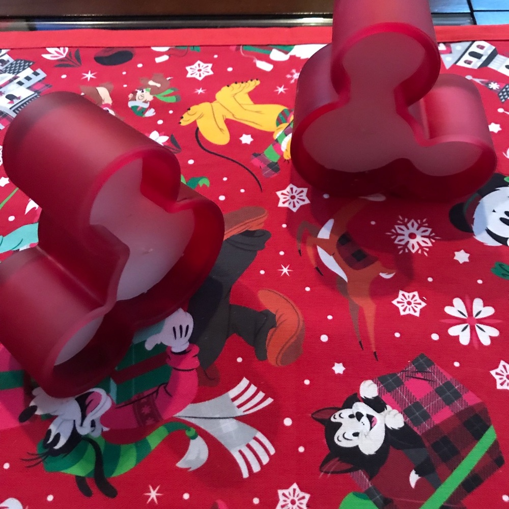 Two red Mickey candles perfect for Valentine’s Day - Picture 1 of 4